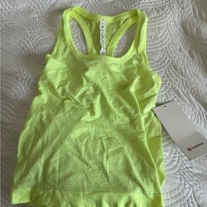 Lululemon NWT swiftly tank!